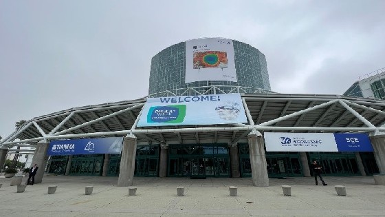 yth游艇会科技參加2023美國SID國際顯示週